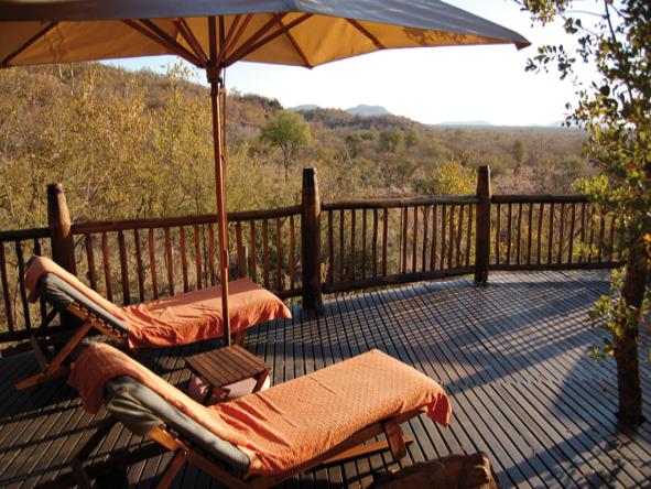 Etali Safari Lodge - Deck 